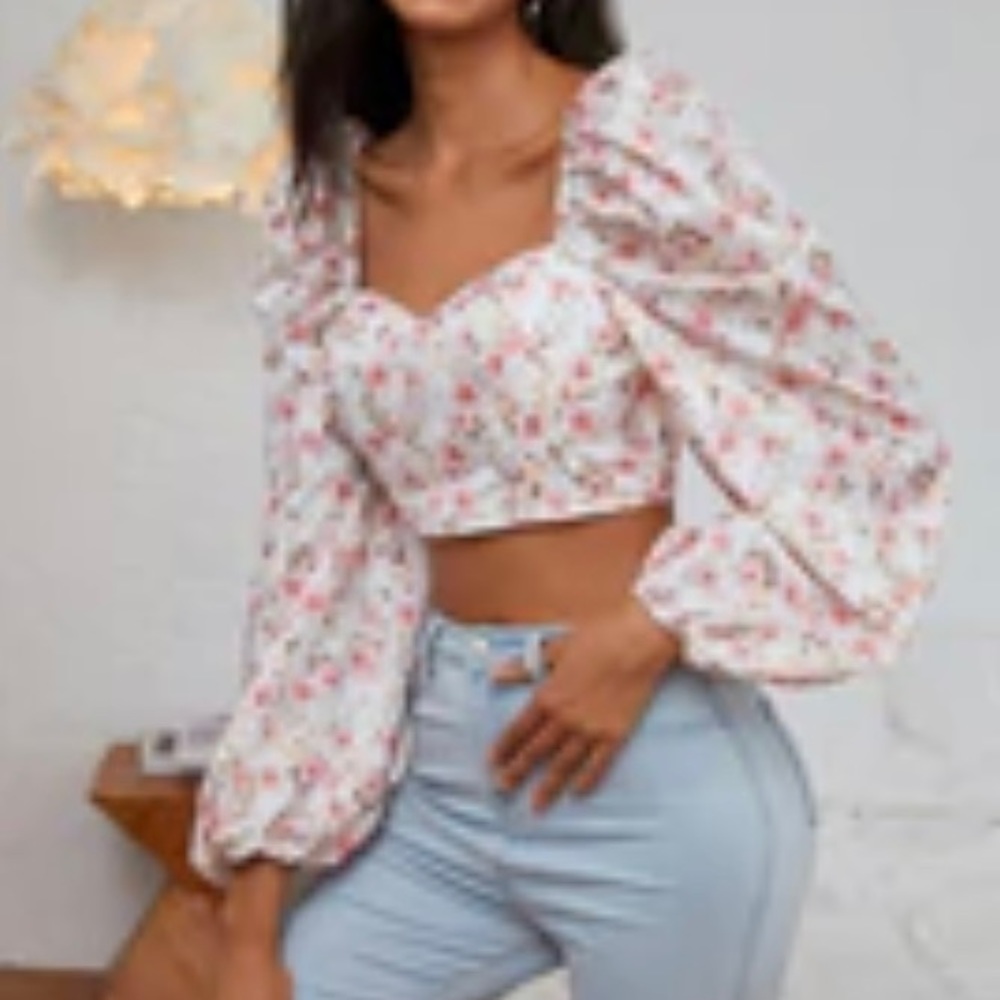 Pretty pink floral crop top